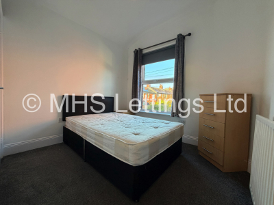 Thumbnail photo of 2 Bedroom Maisonette in 175b Kirkstall Lane, Leeds, LS6 3EJ