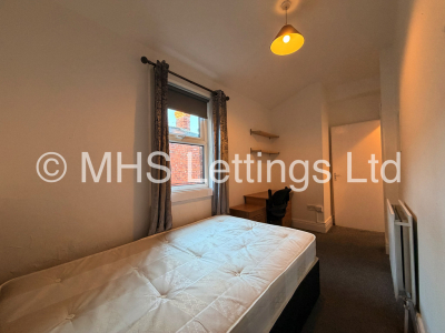Thumbnail photo of 2 Bedroom Maisonette in 175b Kirkstall Lane, Leeds, LS6 3EJ