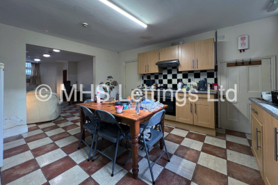 Thumbnail photo of 5 Bedroom Mid Terraced House in 41 Victoria Road, Leeds, LS6 1AS