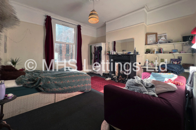 Thumbnail photo of 5 Bedroom Mid Terraced House in 41 Victoria Road, Leeds, LS6 1AS