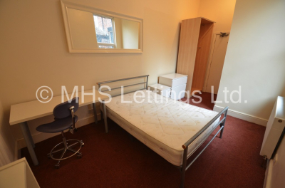 Thumbnail photo of 9 Bedroom Mid Terraced House in 16 Hanover Square, Leeds, LS3 1AP