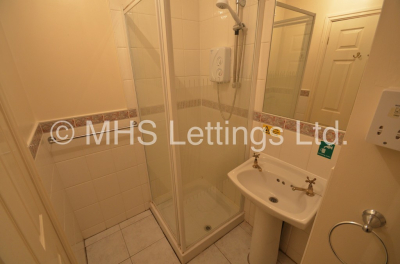 Thumbnail photo of 8 Bedroom Mid Terraced House in 16 Hanover Square, Leeds, LS3 1AP