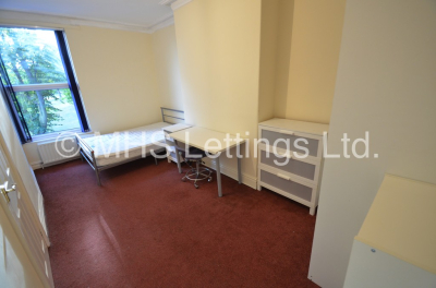Thumbnail photo of 8 Bedroom Mid Terraced House in 16 Hanover Square, Leeds, LS3 1AP