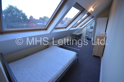 Thumbnail photo of 8 Bedroom Mid Terraced House in 16 Hanover Square, Leeds, LS3 1AP