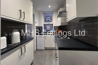 Thumbnail photo of 2 Bedroom Mid Terraced House in 3 Meadow View, Leeds, LS6 1JQ