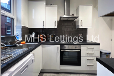 Thumbnail photo of 2 Bedroom Mid Terraced House in 3 Meadow View, Leeds, LS6 1JQ