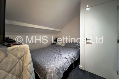 Thumbnail photo of 2 Bedroom Mid Terraced House in 3 Meadow View, Leeds, LS6 1JQ