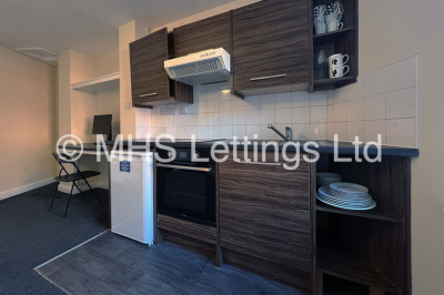 Thumbnail photo of 1 Bedroom Studio in Room 4, 30 Hyde Park Terrace, Leeds, LS6 1BJ