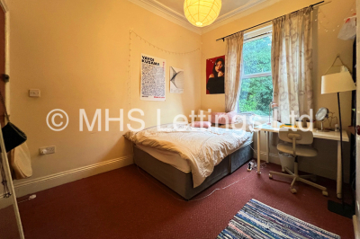 Thumbnail photo of 6 Bedroom Mid Terraced House in 33 Regent Park Terrace, Leeds, LS6 2AX