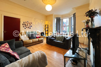 Thumbnail photo of 6 Bedroom Mid Terraced House in 33 Regent Park Terrace, Leeds, LS6 2AX