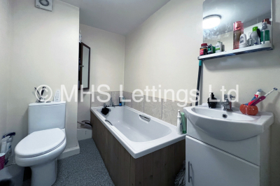 Thumbnail photo of 3 Bedroom Mid Terraced House in 6 Graham Avenue, Leeds, LS4 2LW
