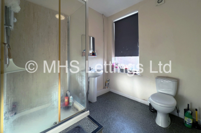 Thumbnail photo of 3 Bedroom Mid Terraced House in 6 Graham Avenue, Leeds, LS4 2LW