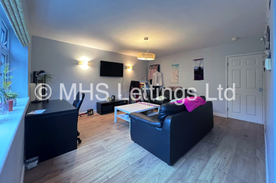 Thumbnail photo of 2 Bedroom Mid Terraced House in 28 Ash Grove, Leeds, LS6 1AY