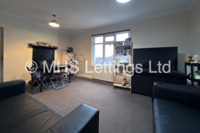 Thumbnail photo of 2 Bedroom Flat in Flat 7, Headingley House, 96 Ash Road, Leeds, LS6 3HD 
