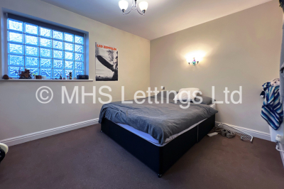 Thumbnail photo of 2 Bedroom Flat in Flat 15, Headingley House, 96 Ash Road, Leeds, LS6 3HD