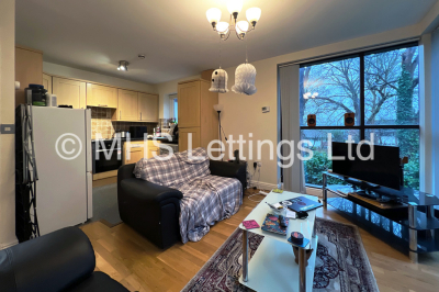 Thumbnail photo of 2 Bedroom Flat in Flat 15, Headingley House, 96 Ash Road, Leeds, LS6 3HD