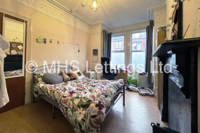 Thumbnail photo of 5 Bedroom Mid Terraced House in 5 Burchett Grove, Leeds, LS6 2JA