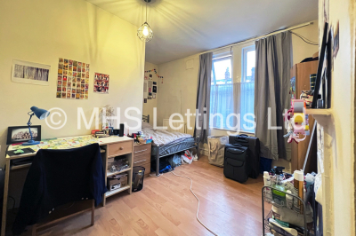 Thumbnail photo of 4 Bedroom Mid Terraced House in 5 Burchett Grove, Leeds, LS6 2JA