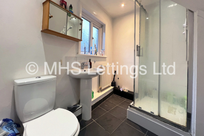 Thumbnail photo of 5 Bedroom End Terraced House in 61 Thornville Road, Leeds, LS6 1JY