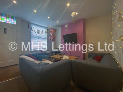 Thumbnail photo of 4 Bedroom Mid Terraced House in 14 Welton Grove, Leeds, LS6 1ES