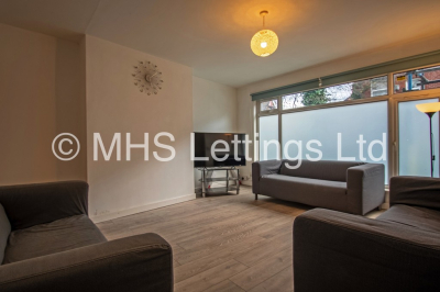 Thumbnail photo of 5 Bedroom End Terraced House in 13 Winfield Grove, Leeds, LS2 9BB