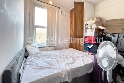 Thumbnail photo of 5 Bedroom Mid Terraced House in 135 Ash Road, Leeds, LS6 3HD