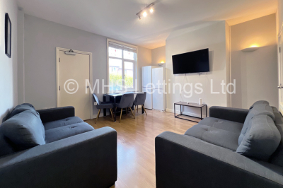 Thumbnail photo of 5 Bedroom Mid Terraced House in 137 Ash Road, Leeds, LS6 3HD