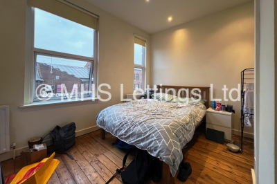 Thumbnail photo of 4 Bedroom Mid Terraced House in 32 Bennett Road, Leeds, LS6 3HN