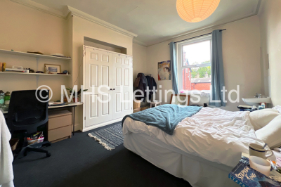 Thumbnail photo of 7 Bedroom Mid Terraced House in 8 Regent Park Avenue, Leeds, LS6 2AU