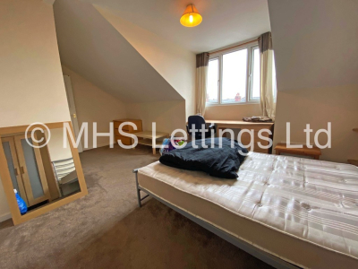 Thumbnail photo of 3 Bedroom Mid Terraced House in 34 Beechwood Mount, Leeds, LS4 2NQ