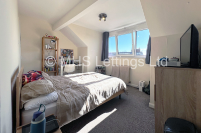 Thumbnail photo of 4 Bedroom Mid Terraced House in 20 Broomfield Terrace, Leeds, LS6 3DQ