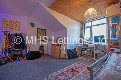 Thumbnail photo of 1 Bedroom Mid Terraced House in Double Room, 3 Harold Street, Leeds, LS6 1PL