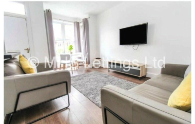 Thumbnail photo of 4 Bedroom Mid Terraced House in 22 St. Anns Mount, Leeds, LS4 2PH