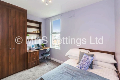 Thumbnail photo of 4 Bedroom Mid Terraced House in 22 St. Anns Mount, Leeds, LS4 2PH