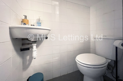 Thumbnail photo of 1 Bedroom Bedsit in Studio 1, 2 Midland Road, Leeds, LS6 1BQ