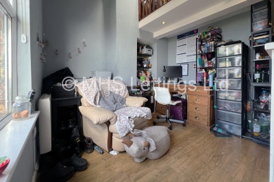 Thumbnail photo of 1 Bedroom Apartment in Flat 4, 2 Midland Road, Leeds, LS6 1BQ