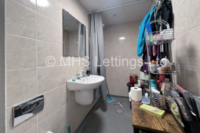 Thumbnail photo of 1 Bedroom Apartment in Flat 4, 2 Midland Road, Leeds, LS6 1BQ