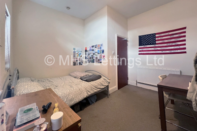 Thumbnail photo of 2 Bedroom Ground Floor Flat in Flat 1, 239 Hyde Park Road, Leeds, LS6 1AG