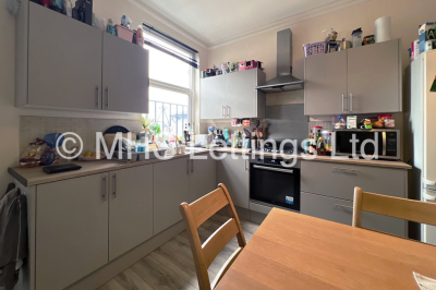Thumbnail photo of 6 Bedroom Detached House in 7 Pearson Terrace, Leeds, LS6 1HZ