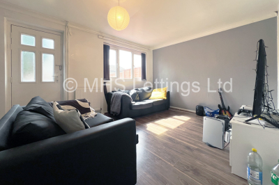 Thumbnail photo of 3 Bedroom End Terraced House in 23 Kendal Lane, Leeds, LS3 1AS