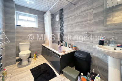 Thumbnail photo of 3 Bedroom End Terraced House in 23 Kendal Lane, Leeds, LS3 1AS