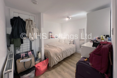 Thumbnail photo of 1 Bedroom Flat in Flat 9, 67 Clarendon Road, Leeds, LS2 9DR