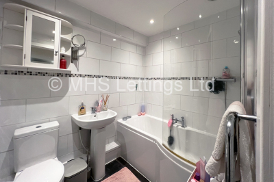 Thumbnail photo of 1 Bedroom Flat in Flat 9, 67 Clarendon Road, Leeds, LS2 9DR