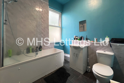 Thumbnail photo of 2 Bedroom Mid Terraced House in 40 Ash Grove, Leeds, LS6 1AY