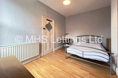 Thumbnail photo of 4 Bedroom End Terraced House in 1 Quarry Place, Leeds, LS6 2JT