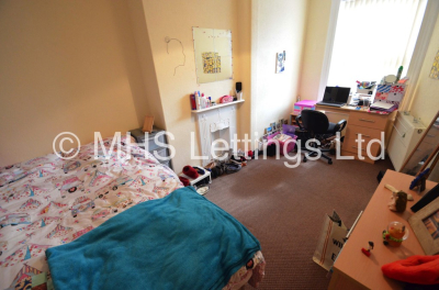 Thumbnail photo of 4 Bedroom Mid Terraced House in 42 Walmsley Road, Leeds, LS6 1NG