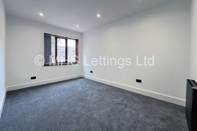 Thumbnail photo of 3 Bedroom Detached House in 73 Armley Ridge Road, Leeds, LS12 3PE