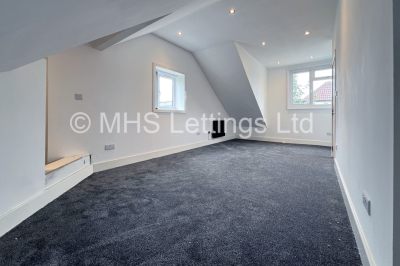 Thumbnail photo of 3 Bedroom Detached House in 73 Armley Ridge Road, Leeds, LS12 3PE