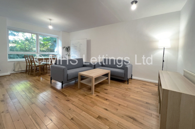 10 Grosvenor Park Gardens, Leeds, LS6 2PL