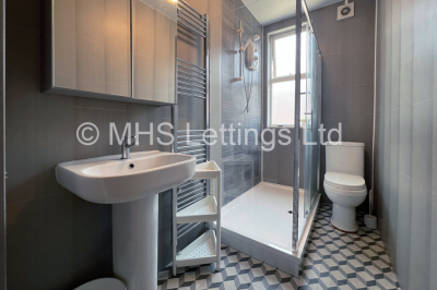 Thumbnail photo of 1 Bedroom Shared House in Room 1, 8 Burchett Grove, Leeds, LS6 2JA